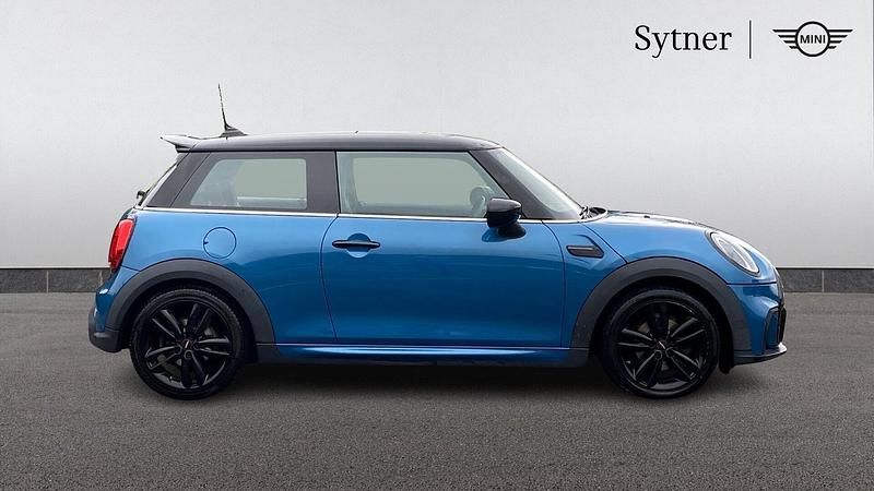 Used Mini Cooper Hatch 134 HP (98 kW) 2022 Blue Hatchback