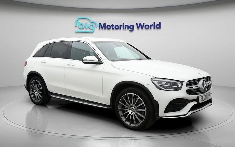 Used Mercedes GLC220 AMG line 194 HP (142 kW) 2022 White Estate