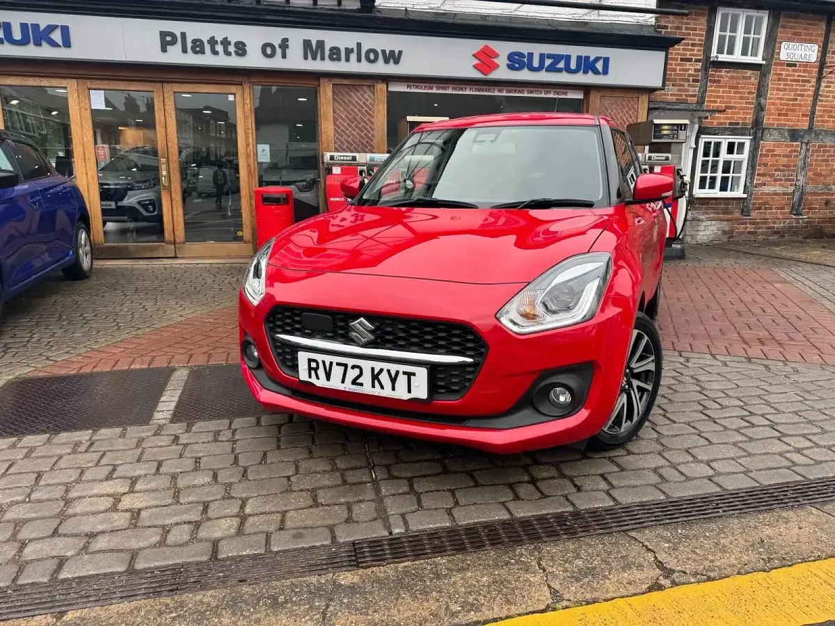 Used Suzuki Swift SZ5 83 HP (61 kW) 2022 Red Hatchback