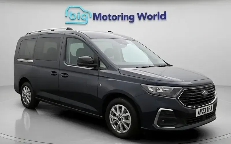 Used Ford Tourneo Connect Titanium 114 HP (83 kW) 2023 MPV