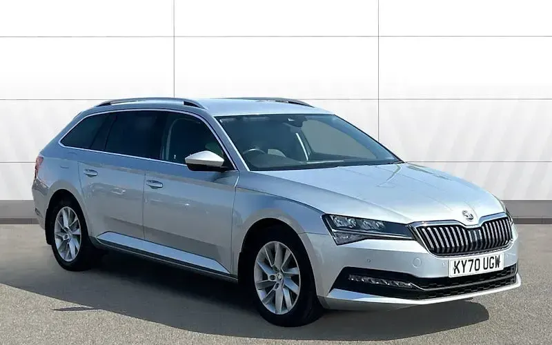 Used Skoda Superb SE Technology 150 HP (110 kW) 2023 Estate