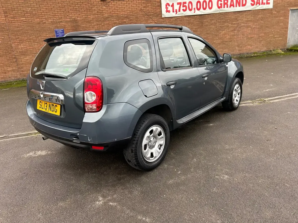 Used Dacia Duster Ambiance 110 HP (80 kW) 2013 Grey SUV