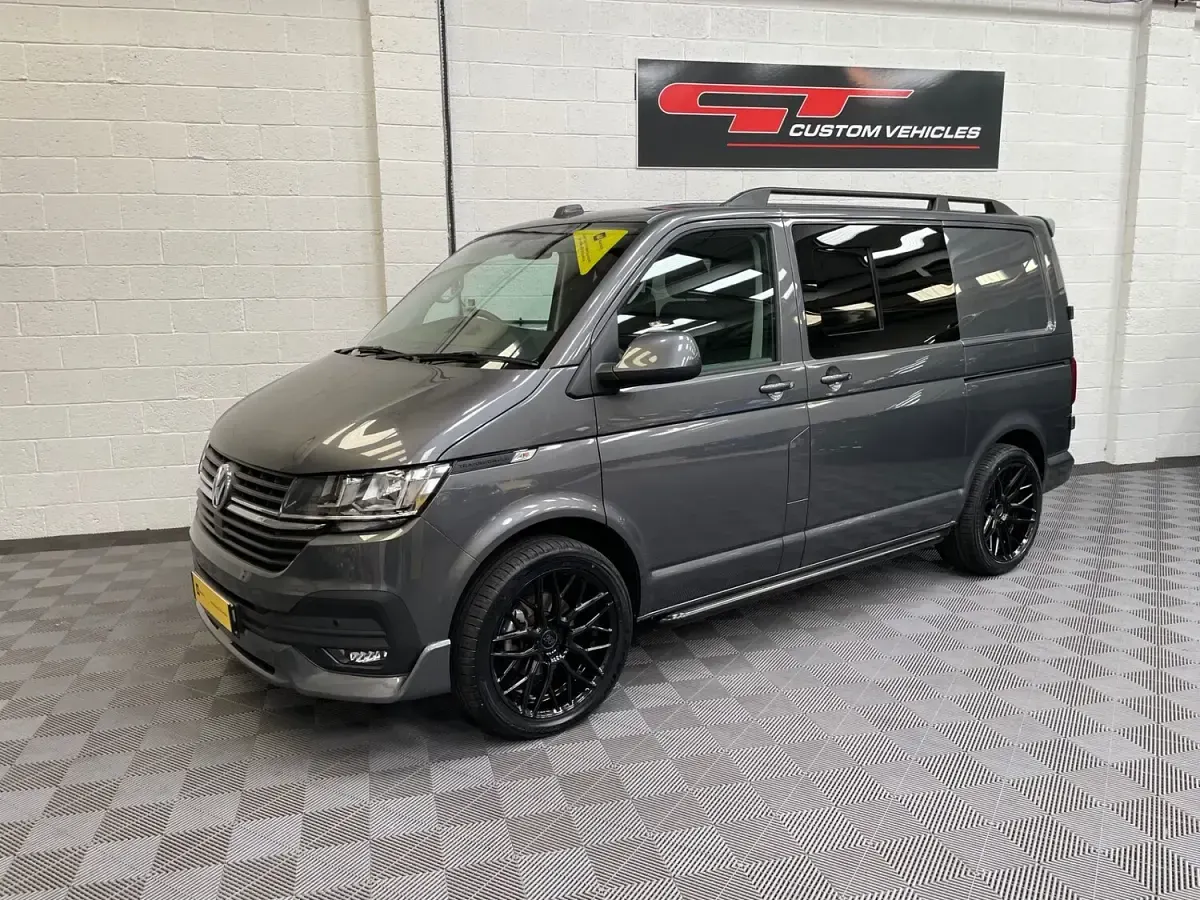 Used VW Transporter Highline 150 HP (110 kW) 2023 Grey Van