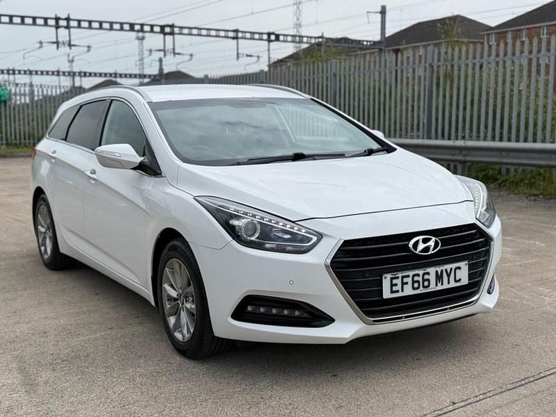 Used Hyundai i40 SE 2016 White Estate
