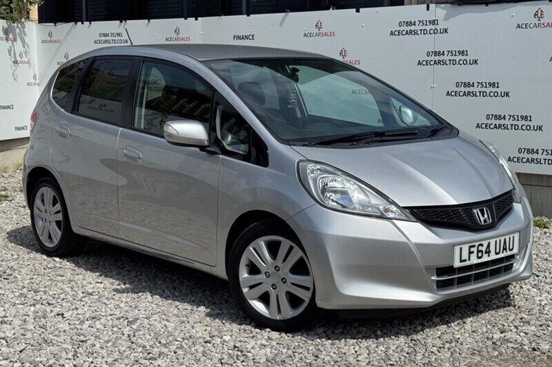 Silver Used 2014 Honda Jazz ES Hatchback | £8,195 (Fair price) - Image 1/1