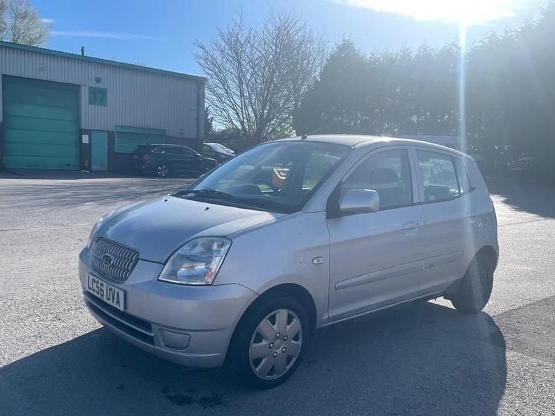 Used Kia Picanto LX 64 HP (47 kW) 2007 Silver Hatchback