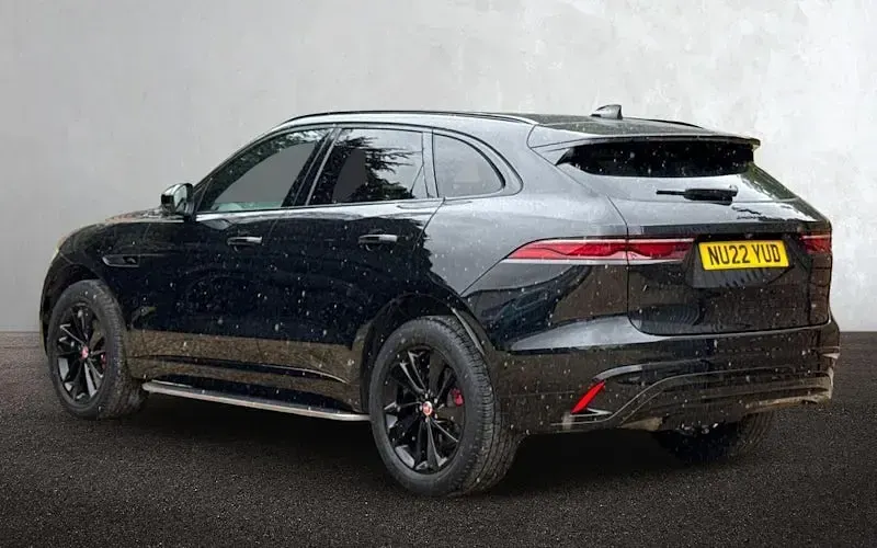 Used Jaguar F-Pace R-Dynamic 250 HP (183 kW) 2022 Black SUV