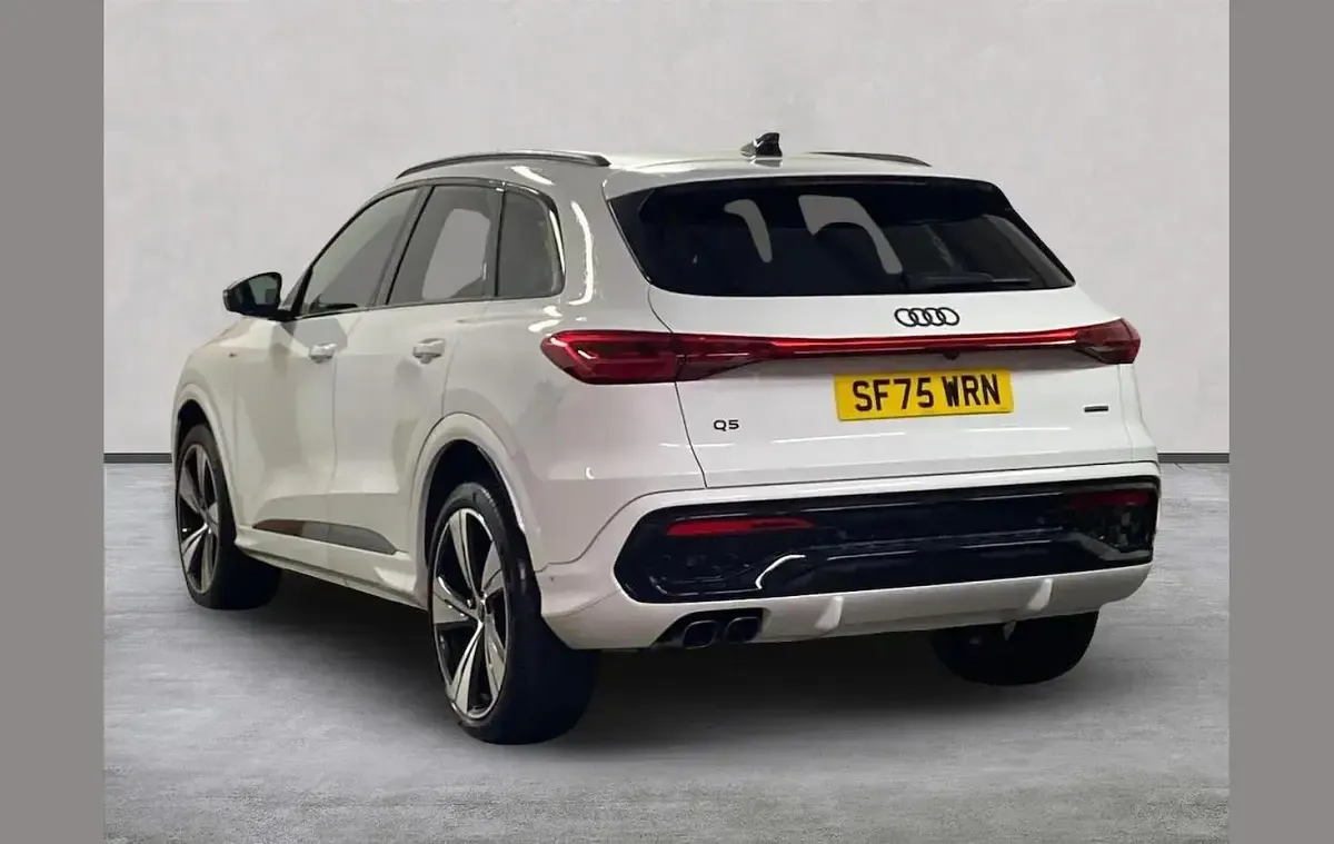 Used Audi Q5 Advanced 204 HP (150 kW) 2025 White SUV