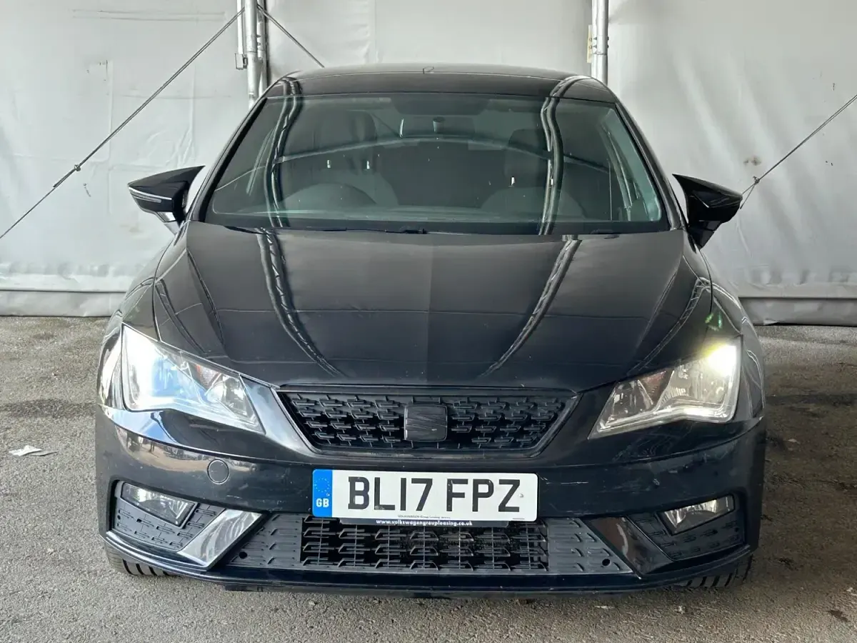 Used Seat Leon Ecomotive 115 HP (84 kW) 2017 Black Hatchback