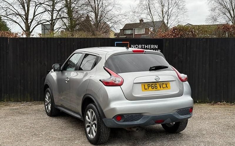 Used Nissan Juke Tekna 116 HP (85 kW) 2017 Silver SUV