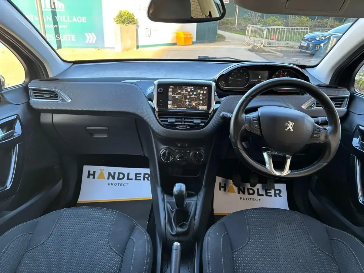 Second-hand Peugeot 208 Allure 2016 Gri Hatchback