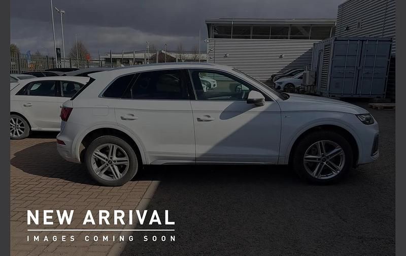 Used Audi Q5 S-Line 200 HP (147 kW) 2022 White SUV