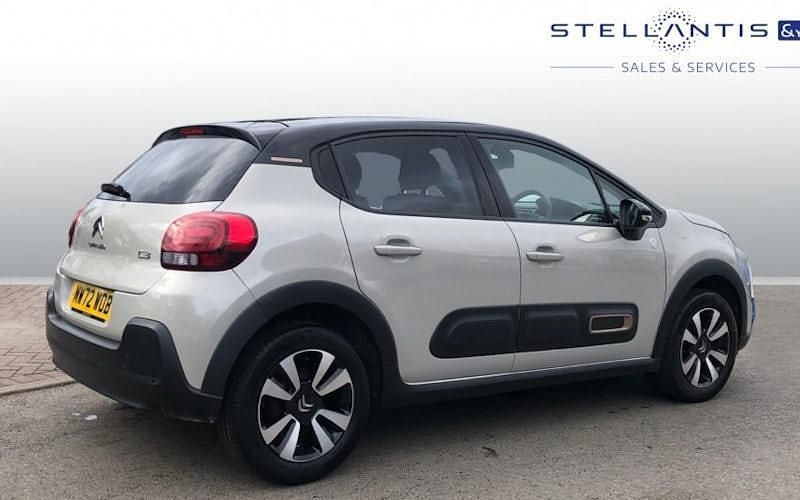 Used Citroën C3 PureTech 83 HP (61 kW) 2022 Red Hatchback