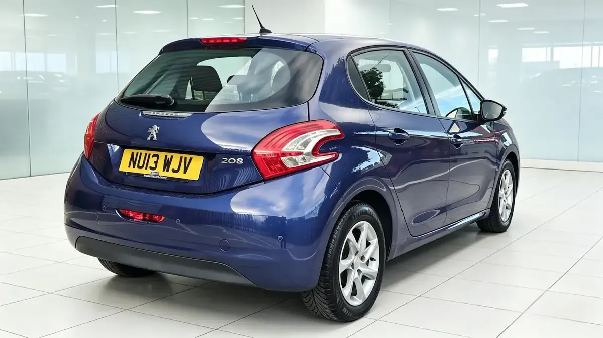 Used Peugeot 208 Active 82 HP (60 kW) 2013 Blue Hatchback