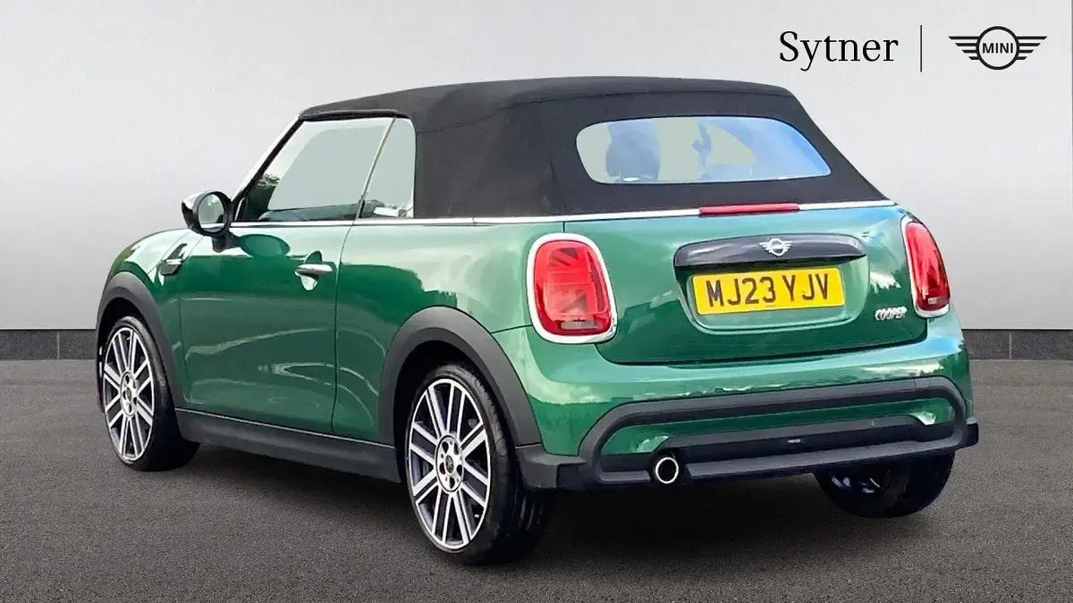 Used Mini Cooper Cabriolet Exclusive 134 HP (98 kW) 2023 Green Cabriolet