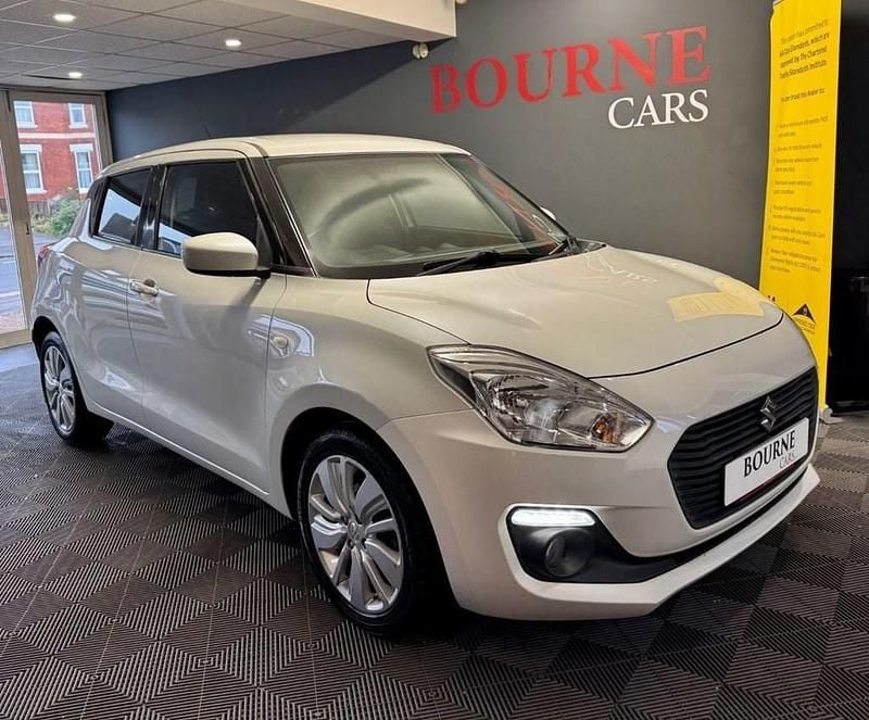Used Suzuki Swift SZ-T 111 HP (81 kW) 2018 White Hatchback