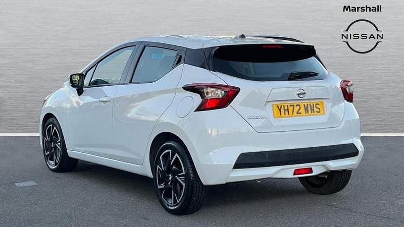 Used Nissan Micra Acenta 92 HP (67 kW) 2022 White Hatchback