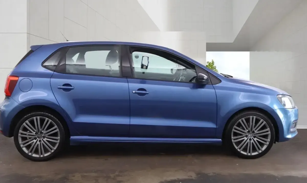 Used VW Polo BlueGT 150 HP (110 kW) 2015 Blue Hatchback