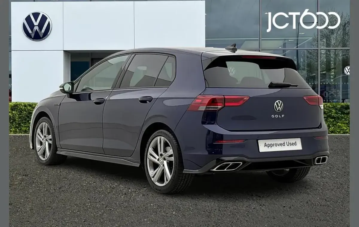 Used VW Golf VIII R-line 150 HP (110 kW) 2024 Blue Hatchback
