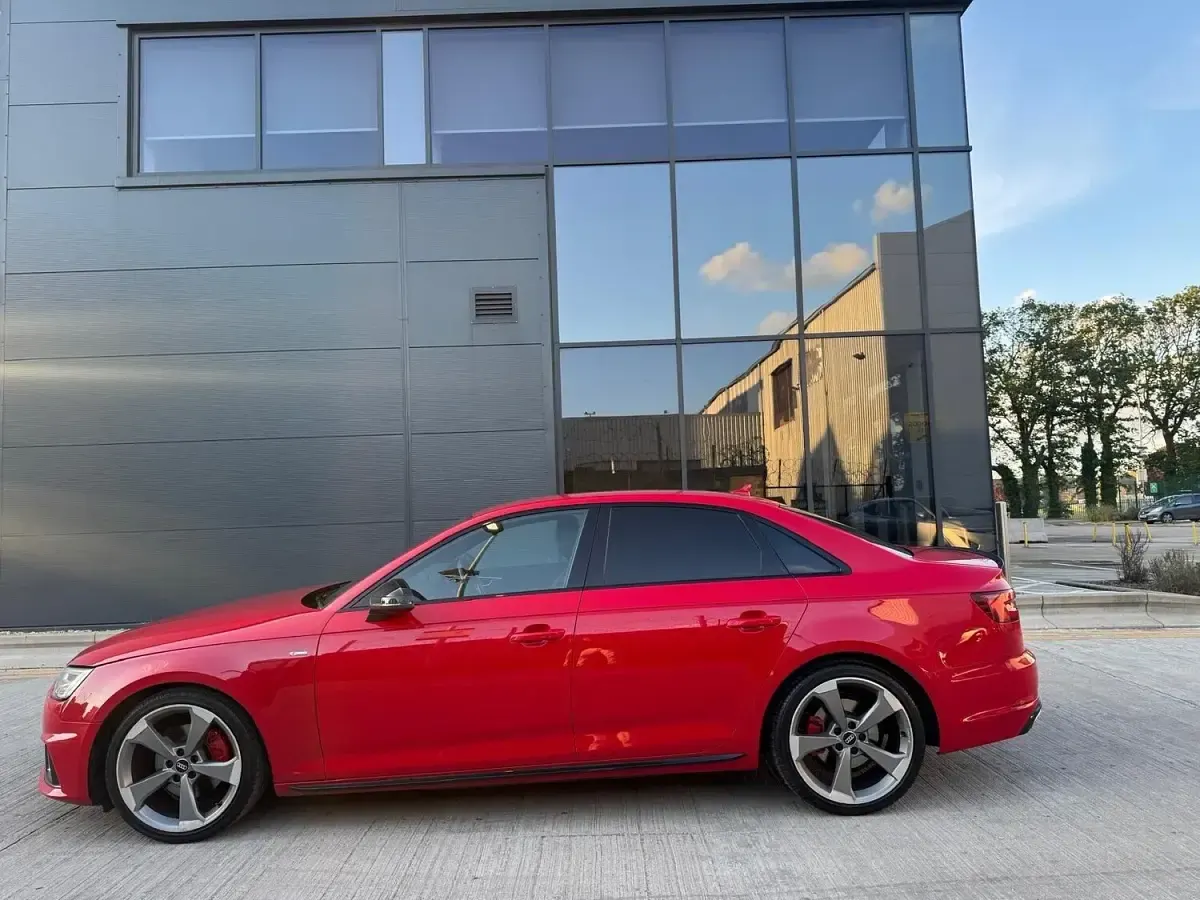 Used Audi A4 Black Edition 150 HP (110 kW) 2019 Red Sedan
