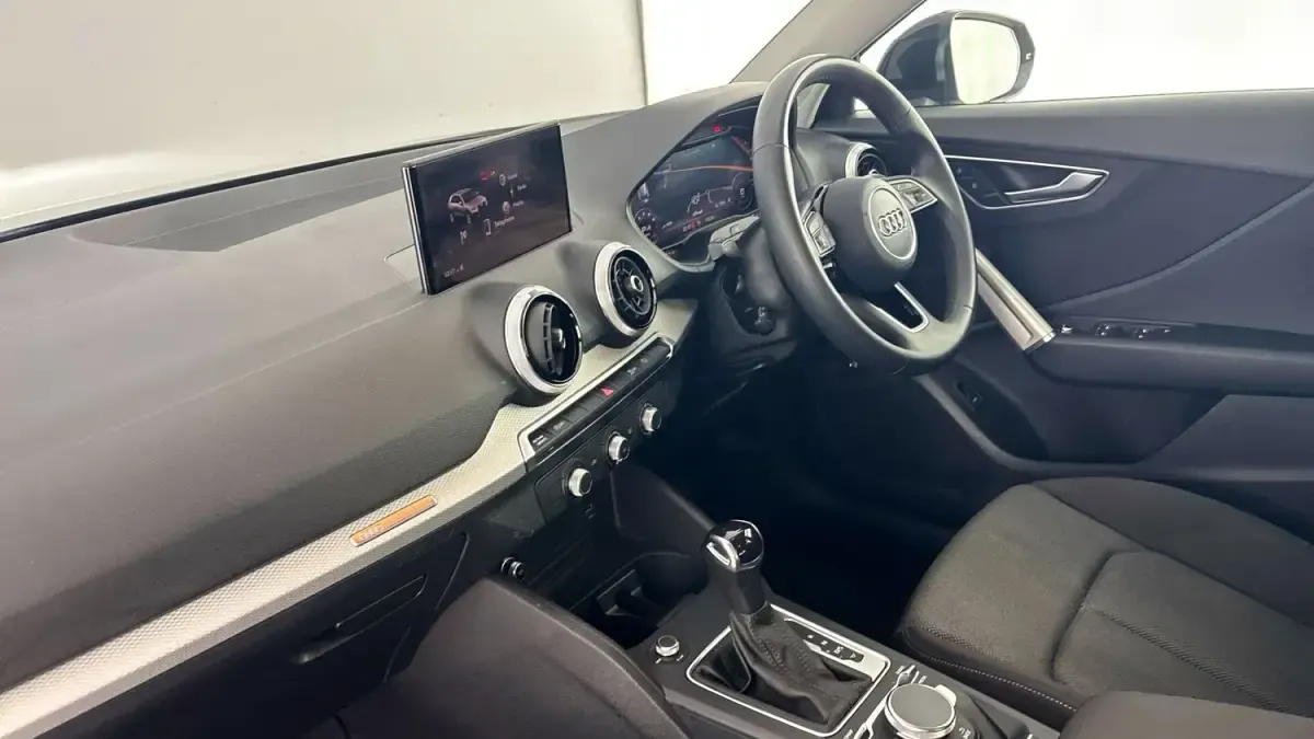 Używany Audi Q2 Sport 150 KM (110 kW) 2022 Czarny SUV