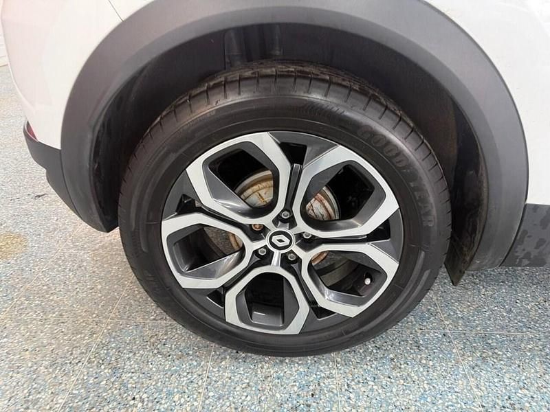 Used Renault Captur Techno 91 HP (66 kW) 2023 White SUV