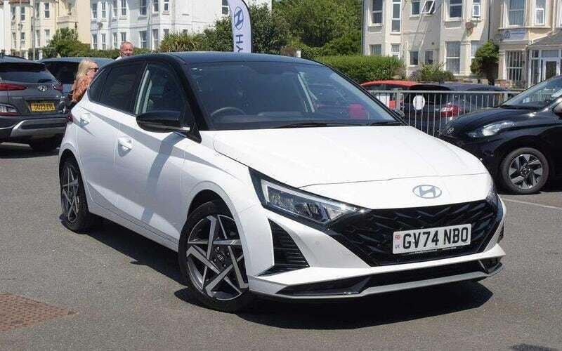 Used 2025 Hyundai i20 Premium Hatchback | £18,995 (Expensive) - Image 1/4