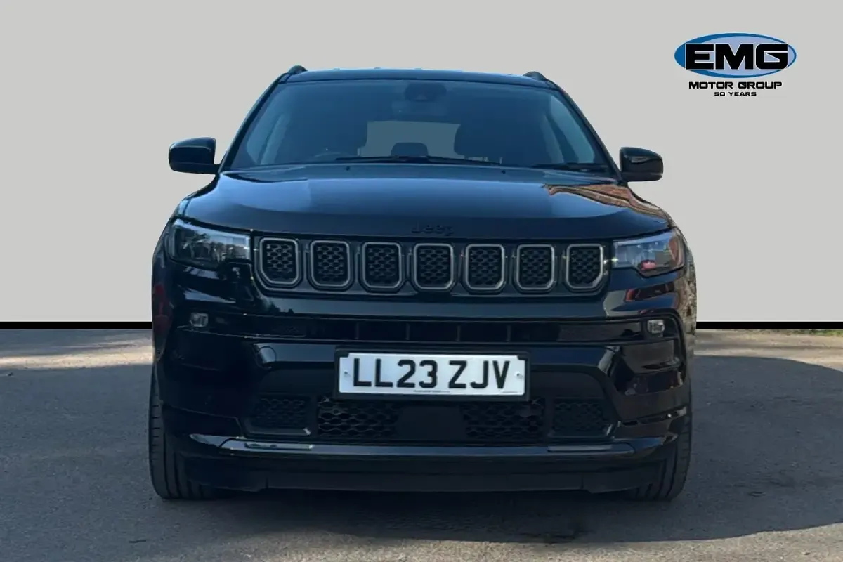 Usado Jeep Compass 130 CV (95 kW) 2023 Negro SUV