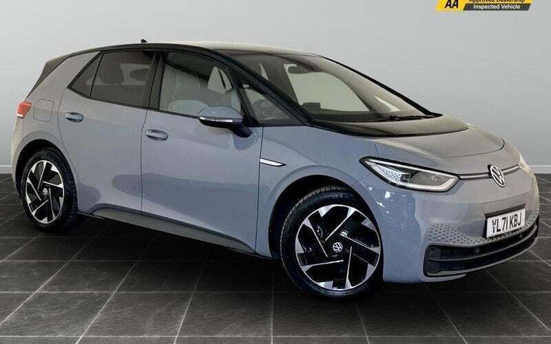 Used 2022 VW ID.3 Pure Hatchback | £13,495 (Good price) - Image 1/2