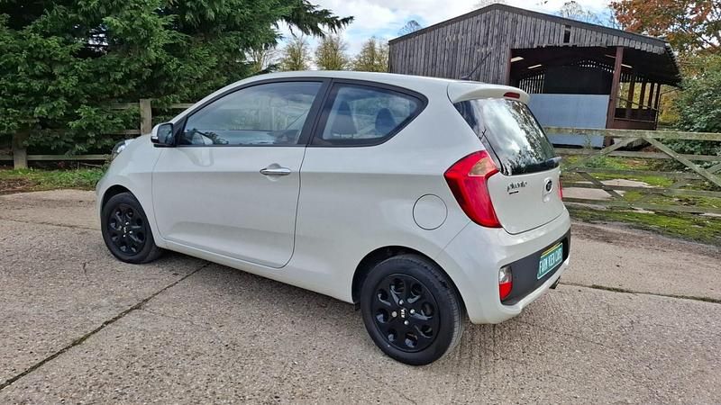 Used Kia Picanto 2011 Beige Hatchback
