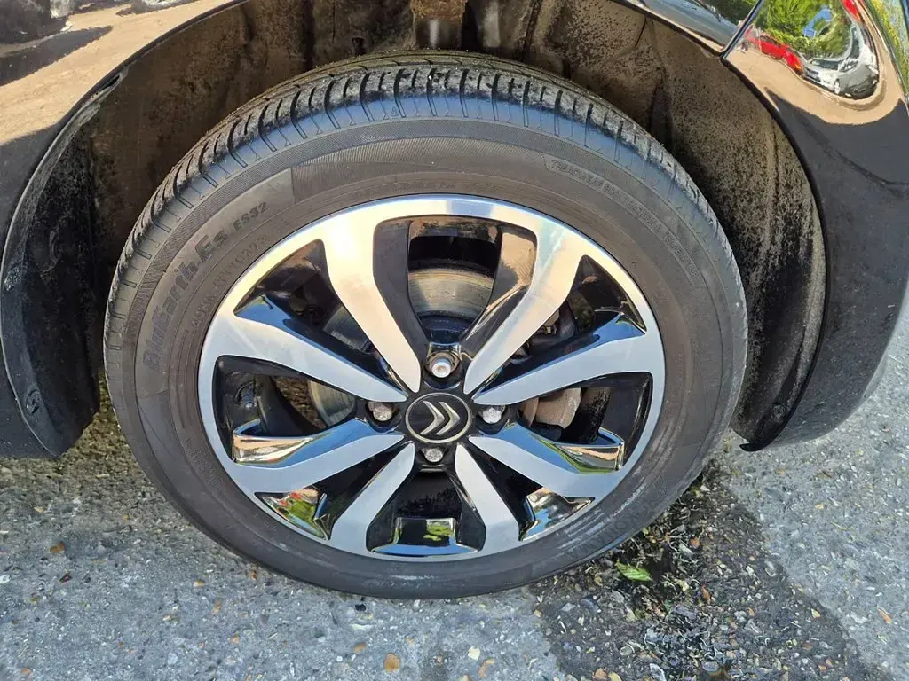 Usado Citroën C1 Shine 2022 Preto Citadino