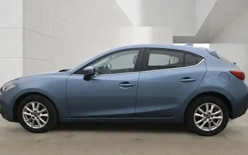 Used Mazda 3 120 HP (88 kW) 2016 Hatchback