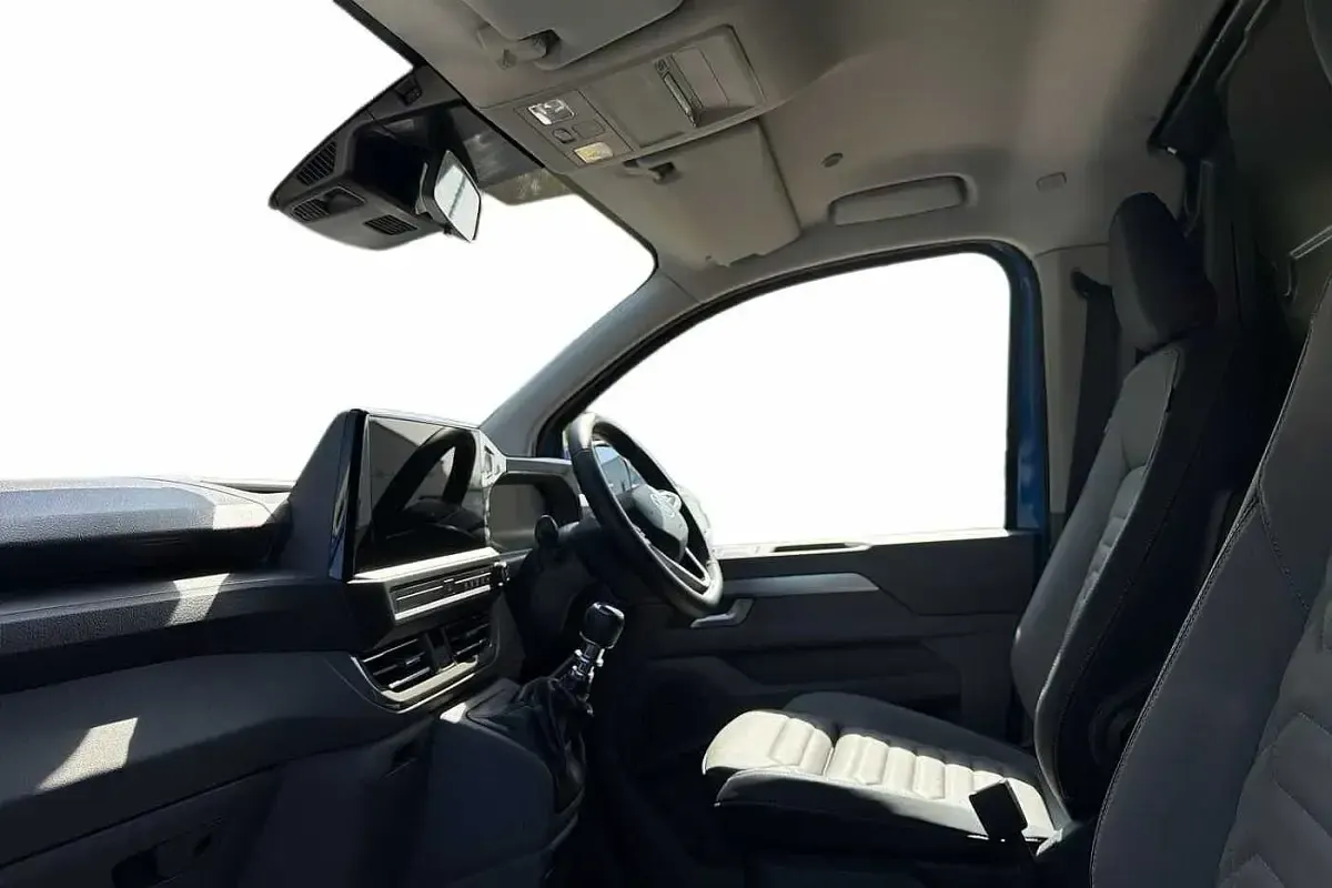 New VW Transporter Pro 2025 Blue Van