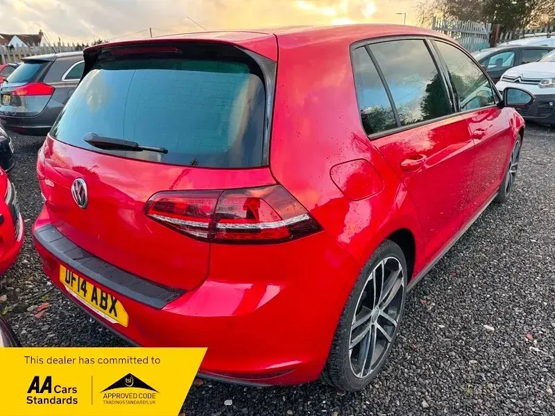 Used VW Golf VII GTD 150 HP (110 kW) 2014 Red Hatchback