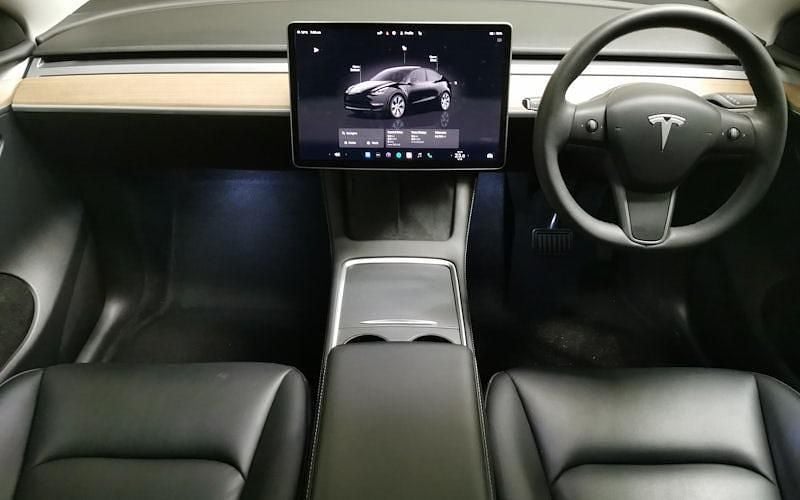 Used 2025 Tesla Model Y Long Range AWD SUV | £23,507 (Super price) - Image 1/1