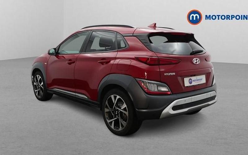 Second-hand Hyundai Kona Premium 120 CP (88 kW) 2021 Roșu SUV