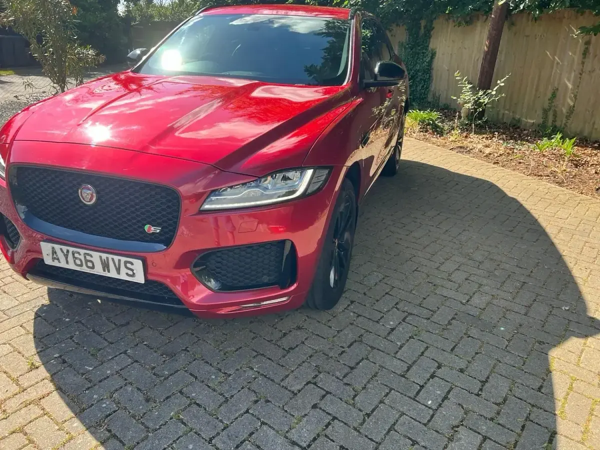 Used Jaguar F-Pace S 300 HP (220 kW) 2016 Red SUV