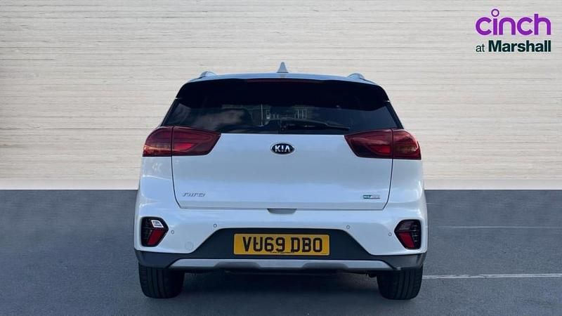 Used Kia Niro 139 HP (102 kW) 2019 White SUV