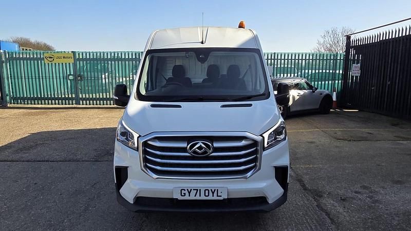 Used Maxus V90 161 HP (118 kW) 2021 White Van
