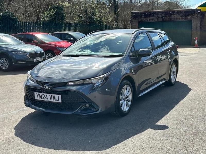 Used Toyota Corolla 140 HP (102 kW) 2024 Grey Estate