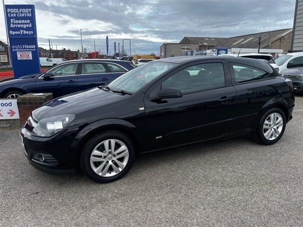 Black Used 2009 Vauxhall Astra Sport Hatchback | £3,995 (A bit pricey) - Image 1/4