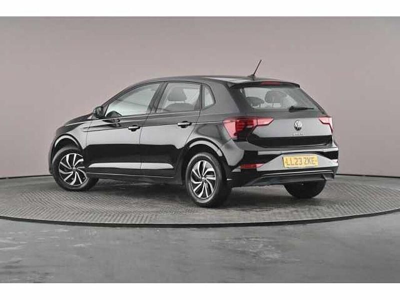Używany VW Polo Life 95 KM (69 kW) 2023 Czarny Hatchback