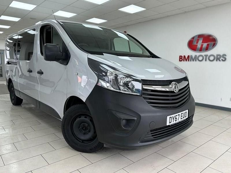 Used Vauxhall Vivaro 125 HP (91 kW) 2017 Silver MPV