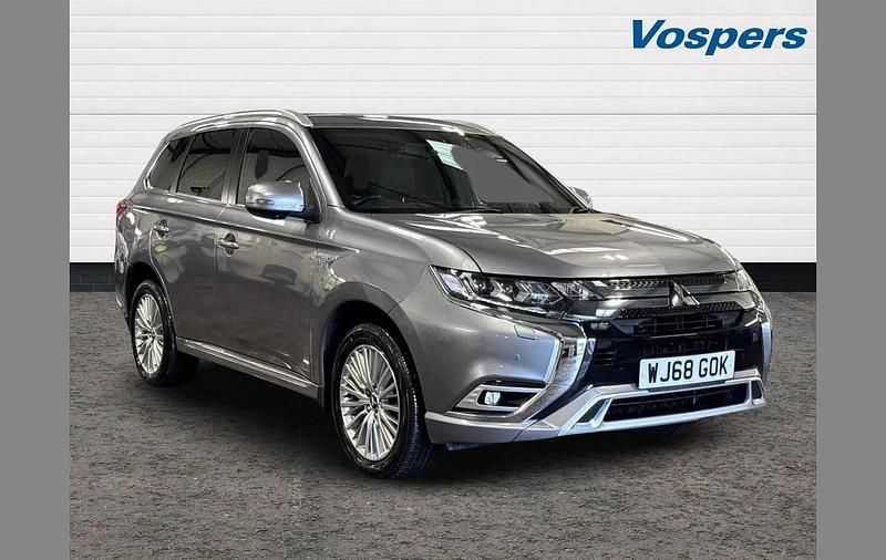 Grey Used 2018 Mitsubishi Outlander P-HEV SUV | £15,849 (Fair price) - Image 1/3