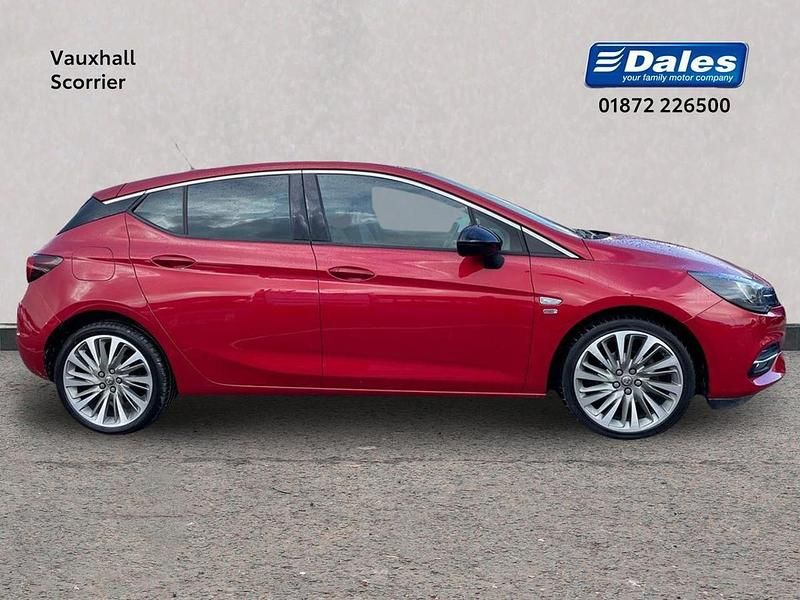 Used Vauxhall Astra Edition 143 HP (105 kW) 2021 Red Hatchback
