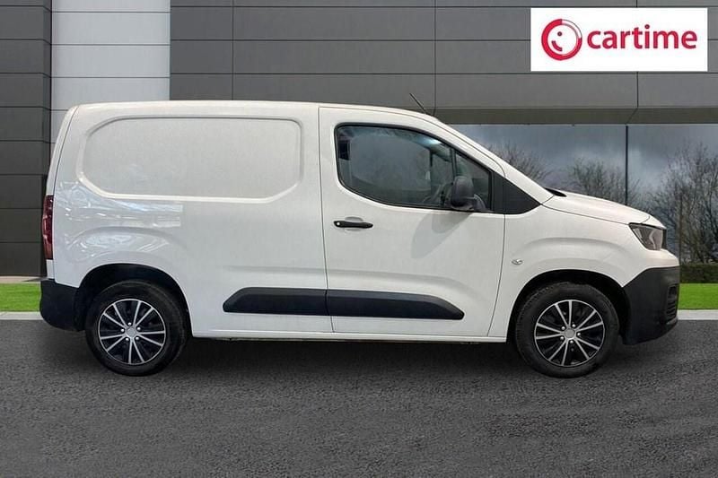 Begagnad Peugeot Partner 2019 Vit Minibuss