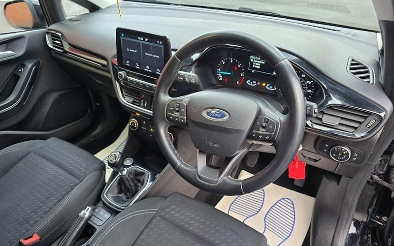 Used Ford Fiesta Zetec 86 HP (63 kW) 2019 Black Hatchback