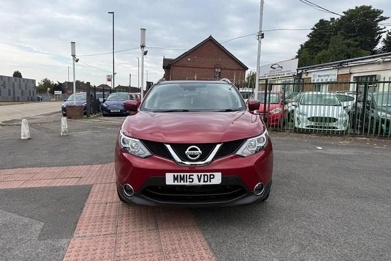Red Used 2015 Nissan Qashqai N-TEC SUV | £8,290 (Good price) - Image 1/1
