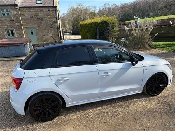 White Used 2014 Audi A1 Sportback S-Line Hatchback | £8,750 (Fair price) - Image 1/1