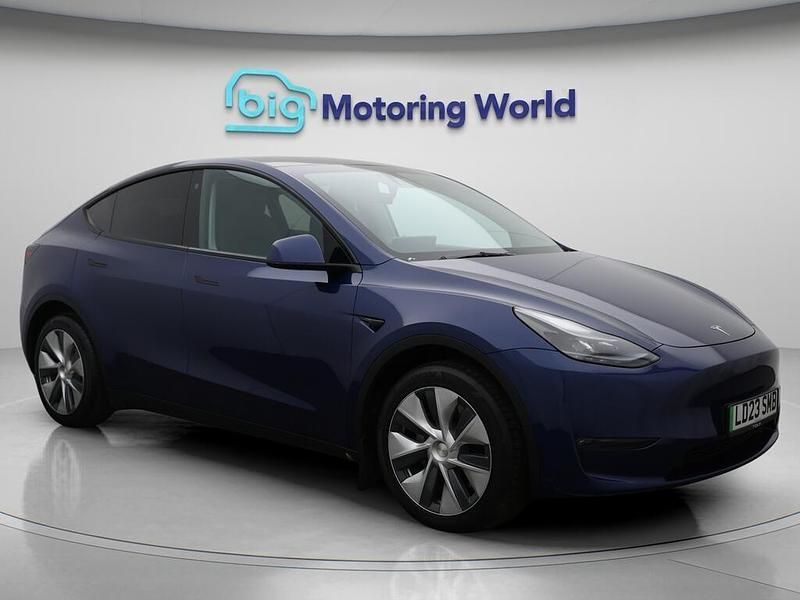 Blue Used 2023 Tesla Model Y Long Range AWD SUV | £23,700 - Image 1/4